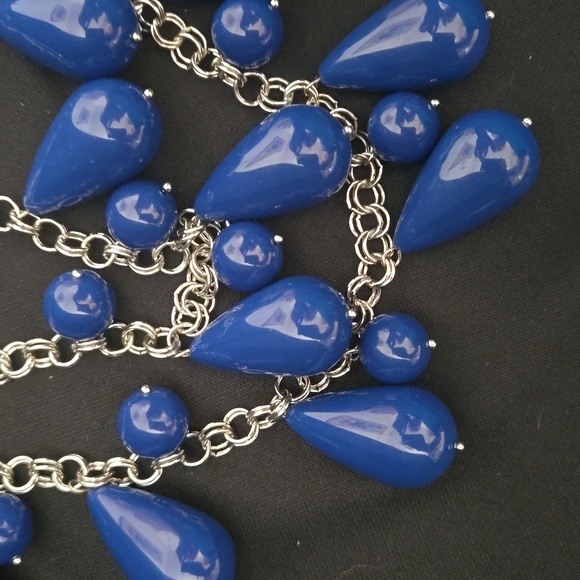 Cato’s 2 Strand Silver Necklace with Gorgeous Blue Teardrop Beads - Picture 3 of 7